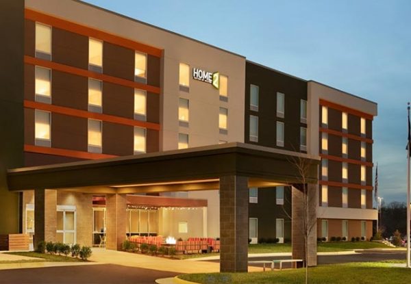 Airport Transportation for Hotels Near Dulles Airport (IAD)